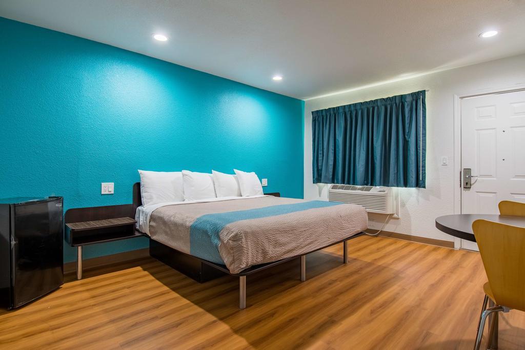 Motel 6-San Bernardino, Ca - Downtown Dış mekan fotoğraf